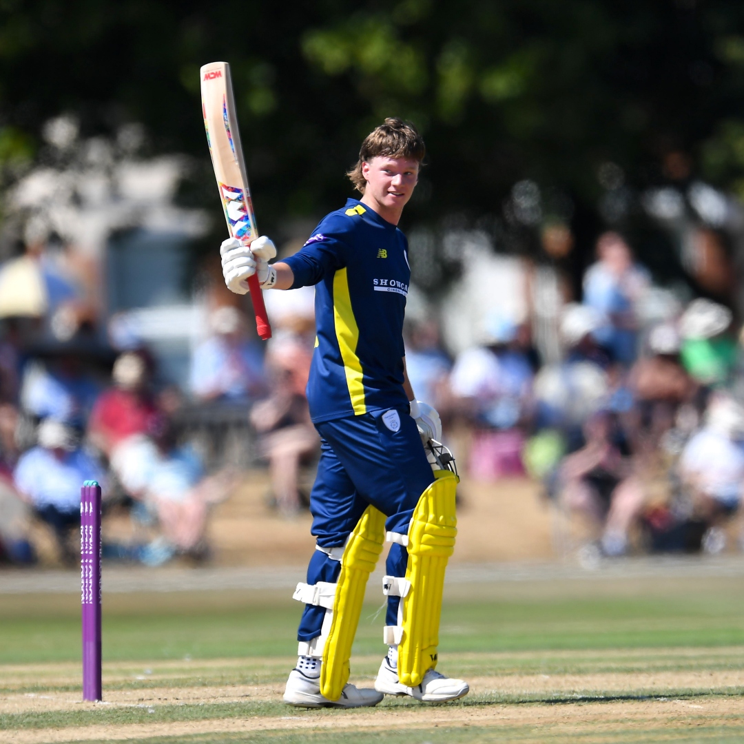 Hampshire Hawks tweet media