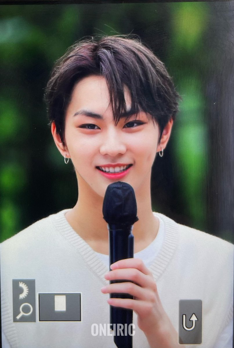 oneiric209's tweet photo. 220807 
#ENHYPEN  #엔하이픈  #JUNGWON #정원 https://t.co/r1fdO9yYnQ