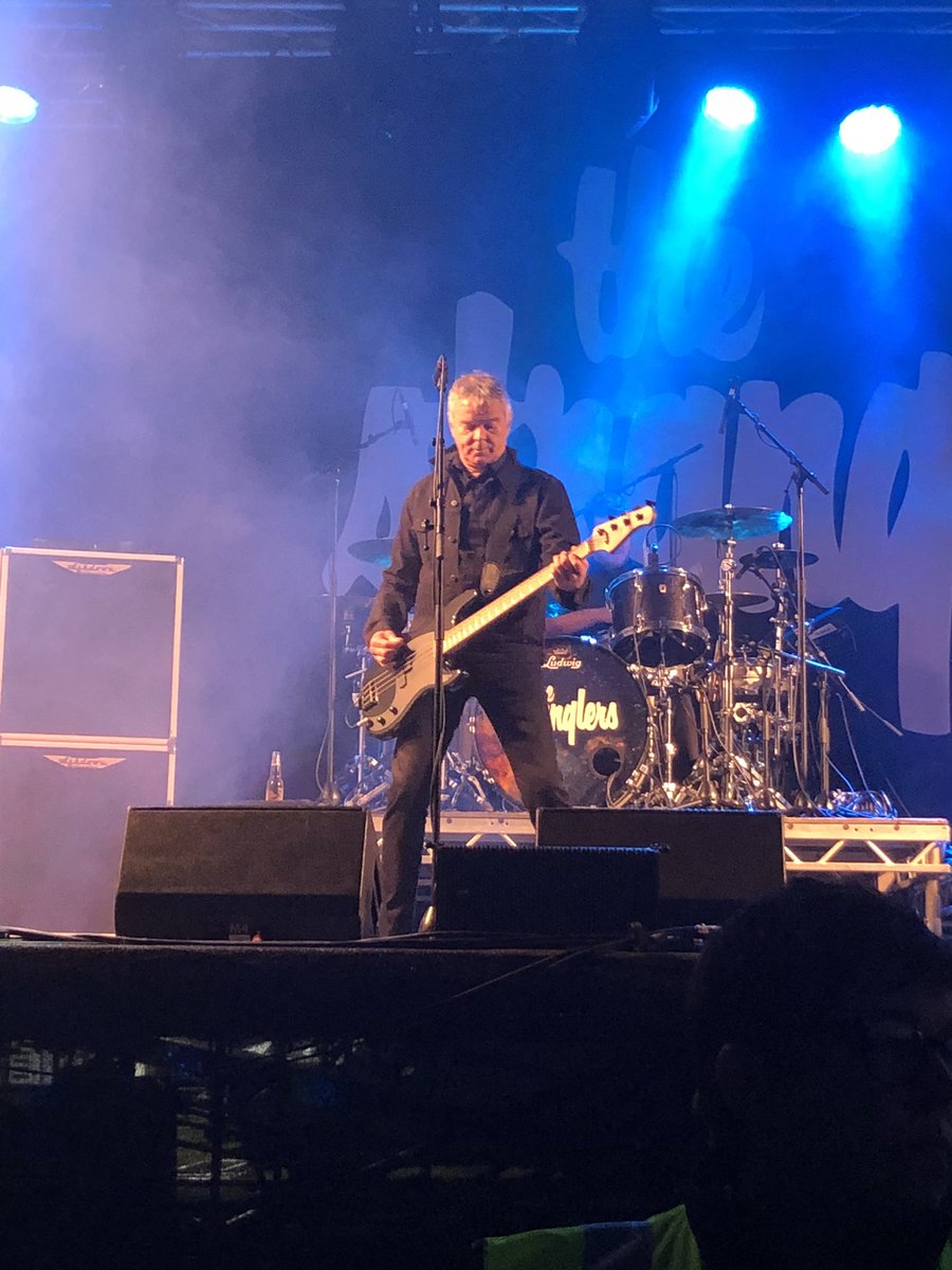 Excellent week so far <a href="/StoneValley14/">StoneValleyFestival</a> highlights: <a href="/HughCornwell/">Hugh Cornwell</a> <a href="/FromtheJam1/">From the Jam</a> @StranglersSite and looking forward to todays offerings. #gladwebookedanairbnb 🤣