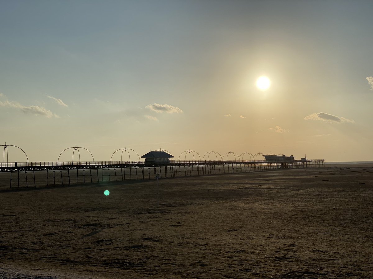 _RG_Photography's tweet photo. So ends this day…

#sunset #beach #sea #seaside #sand #southport #photography https://t.co/TYIaoMAL2T
