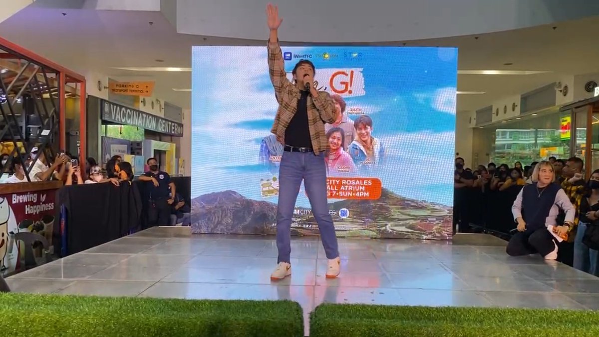 jenningsters_'s tweet photo. We are so proud of you, Anthony! 

TARA G SA PANGASINAN
#AnthonyJennings • @Ajenningss_ https://t.co/pBq22YULqU