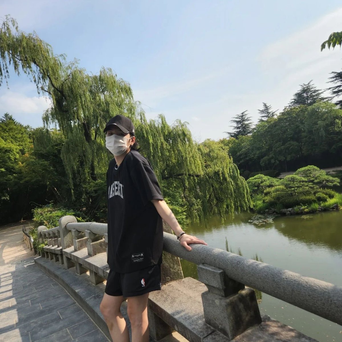 pm5_twt's tweet photo. 220807 윤기 인스타그램 #SUGA https://t.co/gyiUTXf3BO