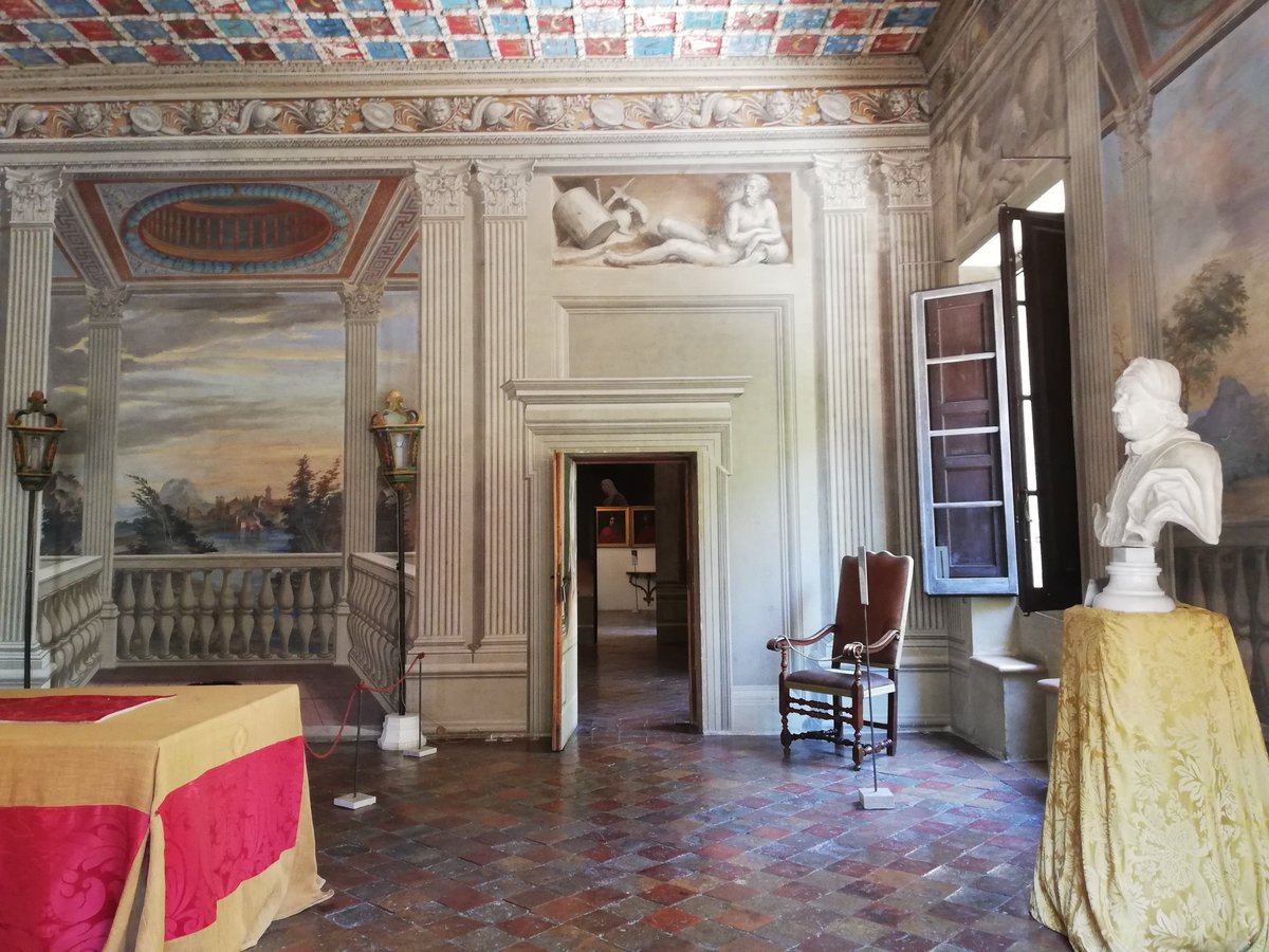 Villa imperiale Pesaro
Visute guidate ogni mercoledì e sabato. 
Booking
338.2629372 info@isairon.it
isairon.it/visite/pesaro-…