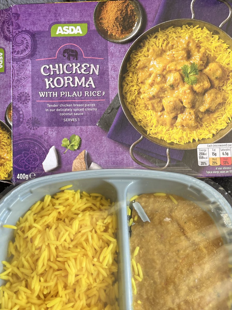 m4z74's tweet image. So opened up Asda chicken korma to find product sealed but plastic within the curry sorry @AsdaServiceTeam @asda not sure if a one off or more of these have plastic in