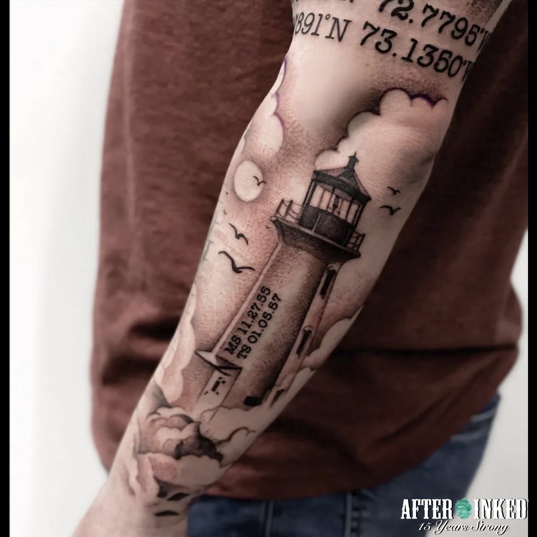 AfterInked's tweet photo. Today is World Lighthouse Day, one of the buildings located in spectacular landscapes facing imposing oceans, which serve as a guide for boats at night and on stormy days. #LighthouseTattoo #afterinked #proudusers #formulatedforperfection #afterinkedeveryday #vegan #evaperez.art https://t.co/XqBjRg4vi5