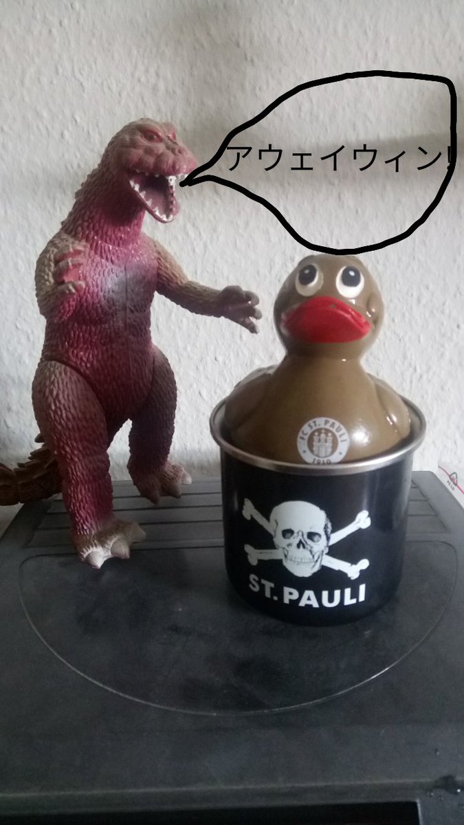 RobRotten13's tweet photo. Godzilla sagt: Auswärtssieg!
#fckfcsp #アウェイウィン #tassenparade #forzafcsp #fcsp https://t.co/dfMEHSnlPY