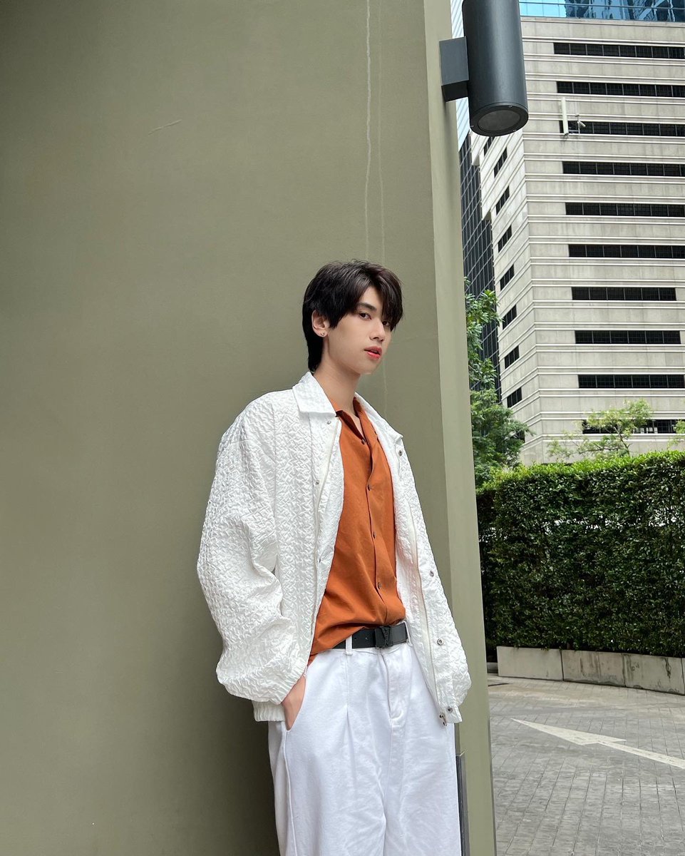 dunknatachai's tweet photo. i miss u https://t.co/efIBNuCyJd