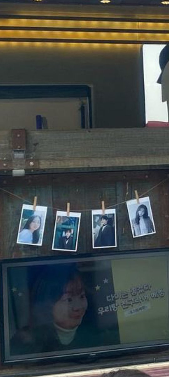 misaeng1995's tweet photo. The pictures???????? It's like carefully selecting the prettiest and cutest pics of Dami/Yeonsoo
🥹 #ourbelovedsummer crumbs
#Coffeetruck #ChoiWooShik #KimDaMi #Hanhyewon ''Take care of our Dami'' 🥹🥹🥹🥹 https://t.co/FZrrHu31yl