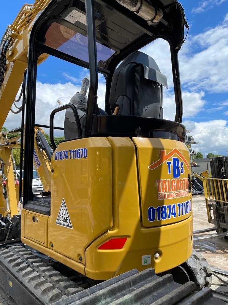 FinningNews's tweet photo. A big thankyou to Talgarth Building supplies for recently investing in this Cat® 301.5, along with a B2 Hammer work attachment!
Do you have a good photo that you’re dying to share with us? Just use the hashtag #FeaturedByFinning and you could find your picture in our magazine! https://t.co/kOPwKE7nDo