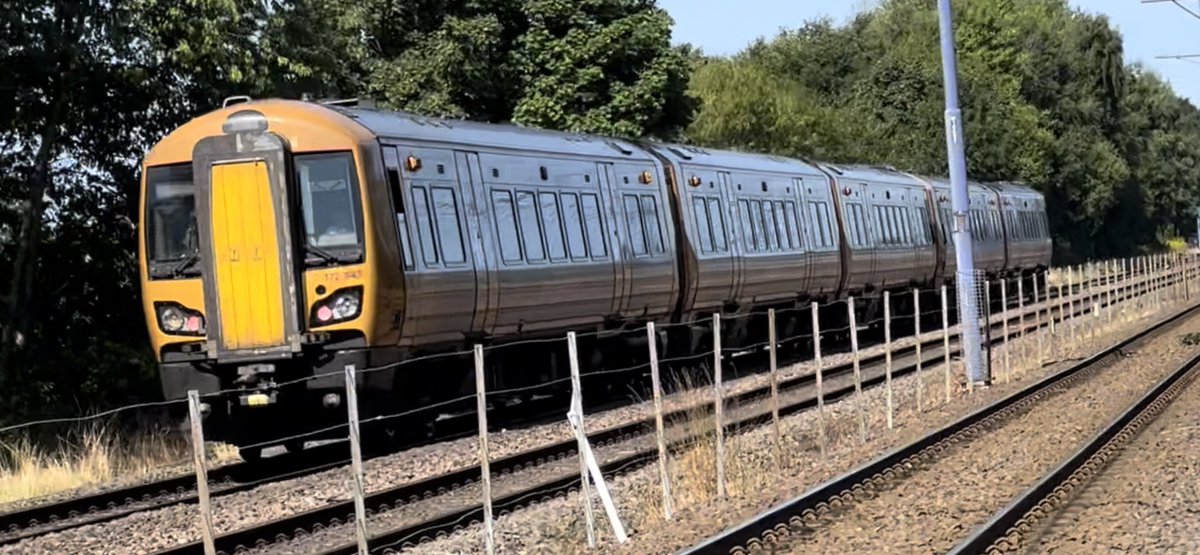 PlatformEdge1's tweet image. Went to Winson Green to get some train photos #Class68 #Class82 #Class172