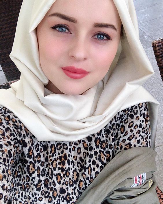 ياااارب🌸
منك العون الذي أحتمي به من فواجع الحياه 
        وسوء النوايا وخيبات الأمل
 فكن لقلبي حاميا وكافيا وشافيا يا الله🌸