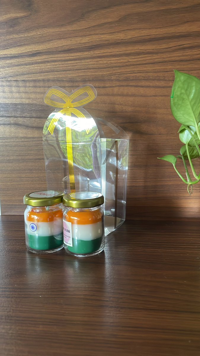 revathi_roy's tweet photo. @mrsfunnybones Independence Day candles made by me at home.
Do book your gift NOW https://t.co/qoqWyWItKF