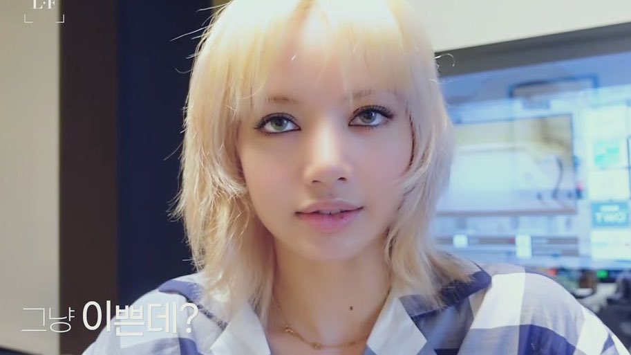 liskookloops's tweet image. vloggers liskook