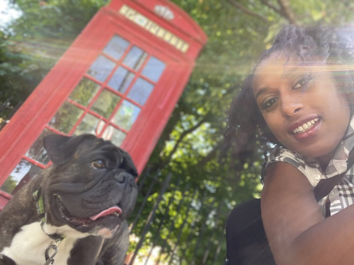 CreativeClo's tweet photo. Fun news! I moved back to London !! 😆😆 got the offer to join the Metaverse Avatars team and lead the VR side of things—only announcing now bc it was a 4 month rollercoaster journey to get here—I haven’t felt this much joy in a while…ppl and vibes here is unmatched 🥲 https://t.co/hXEUSlAGyJ