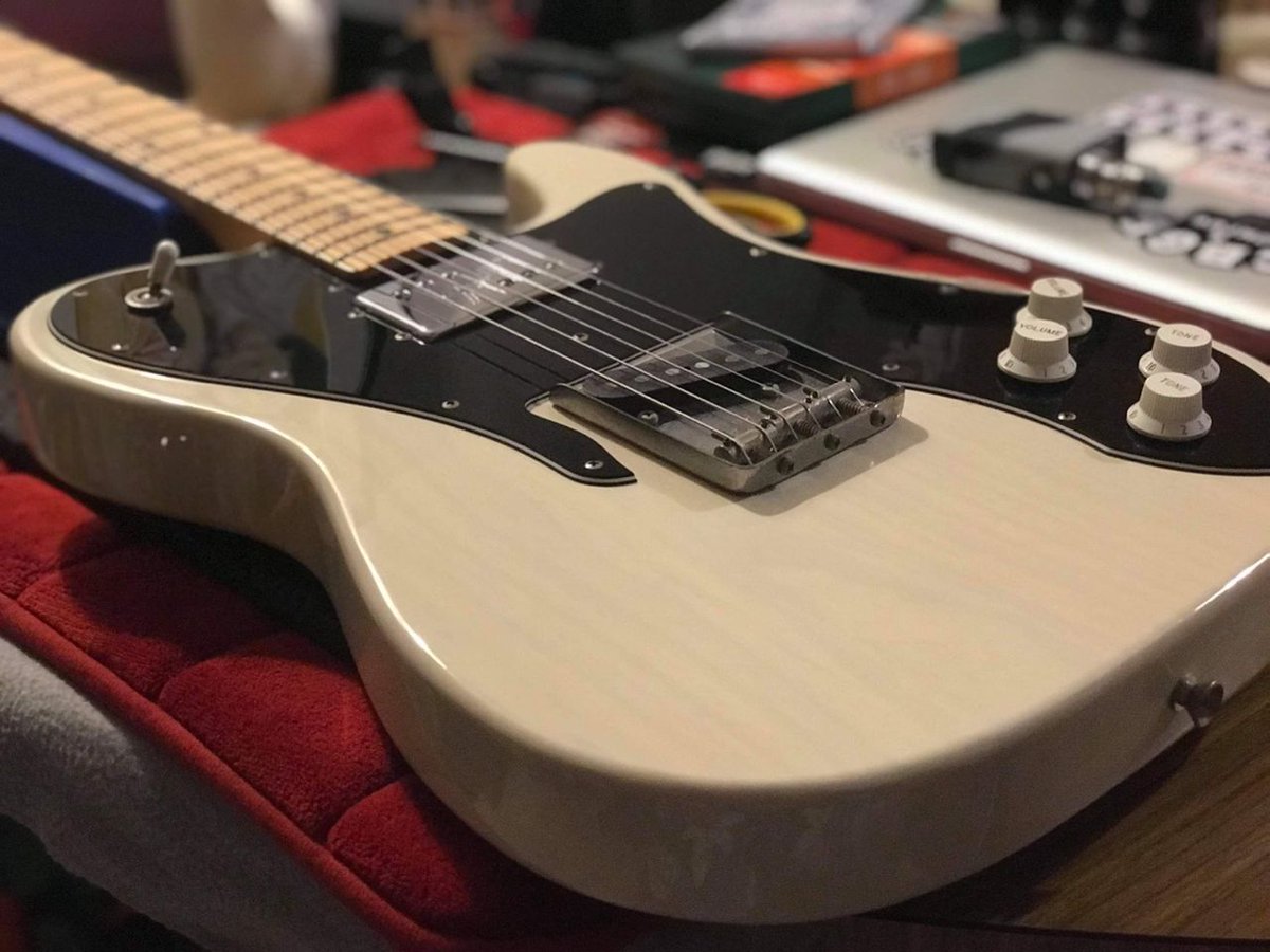 PLAYBURST tweet media