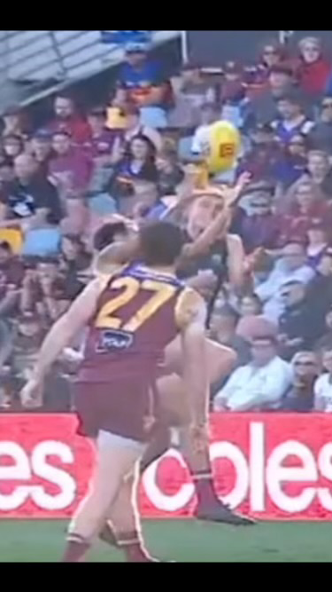 Sam Edmund tweet media