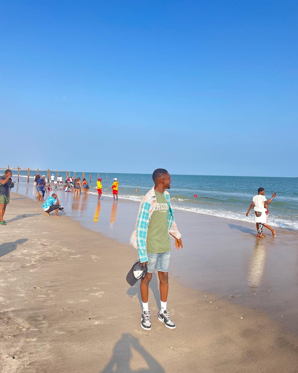 yommie_buhgar's tweet photo. #beachdump https://t.co/sYy4S67Qwt