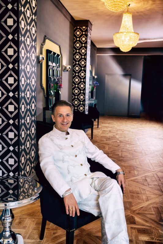 OlegmenshikovRu's tweet photo. Man in white 🤍

📸 фото Андрея Яковлева, Новая сцена театра им. М.Н. Ермоловой, 2014 год. https://t.co/QmZSIFfTSC