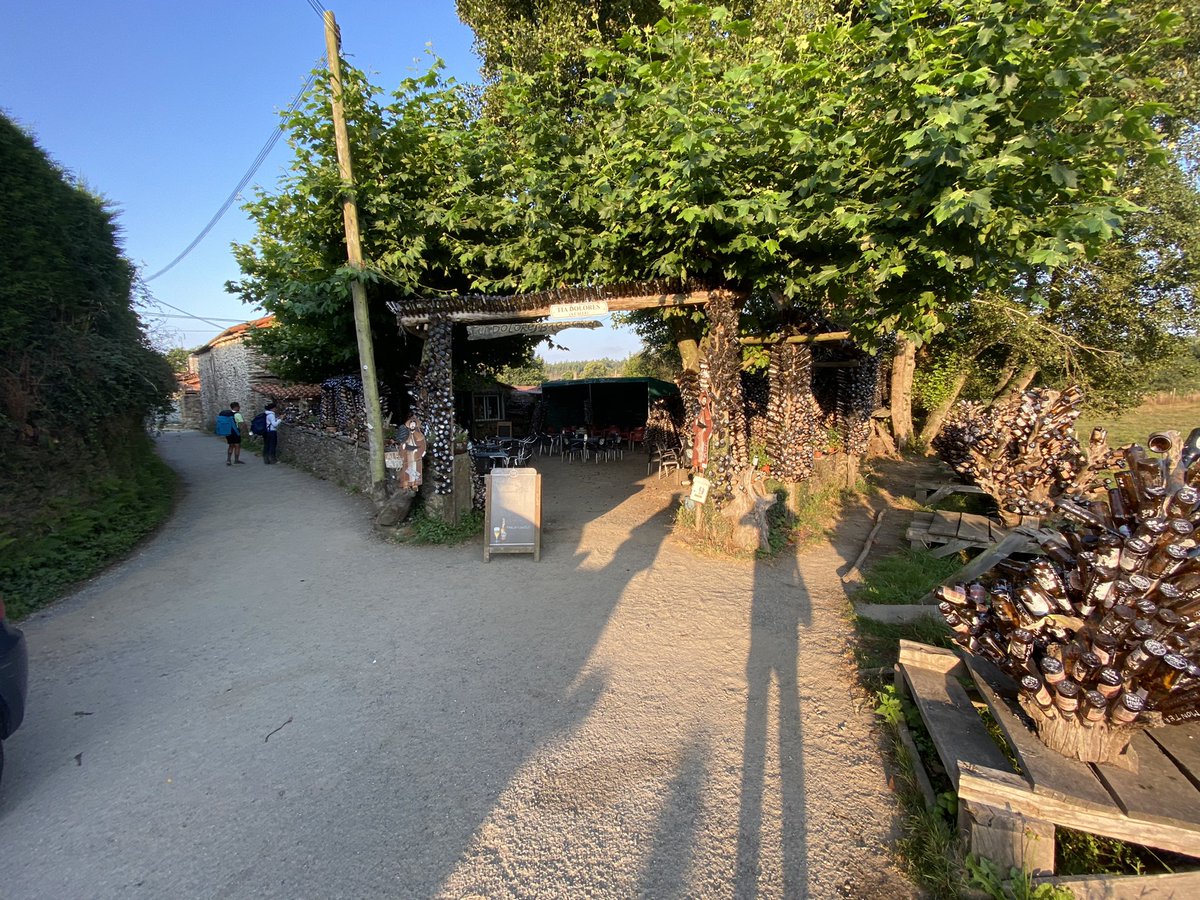 t_hersche's tweet image. Lasst uns eins trinken #caminodesantiago #camino