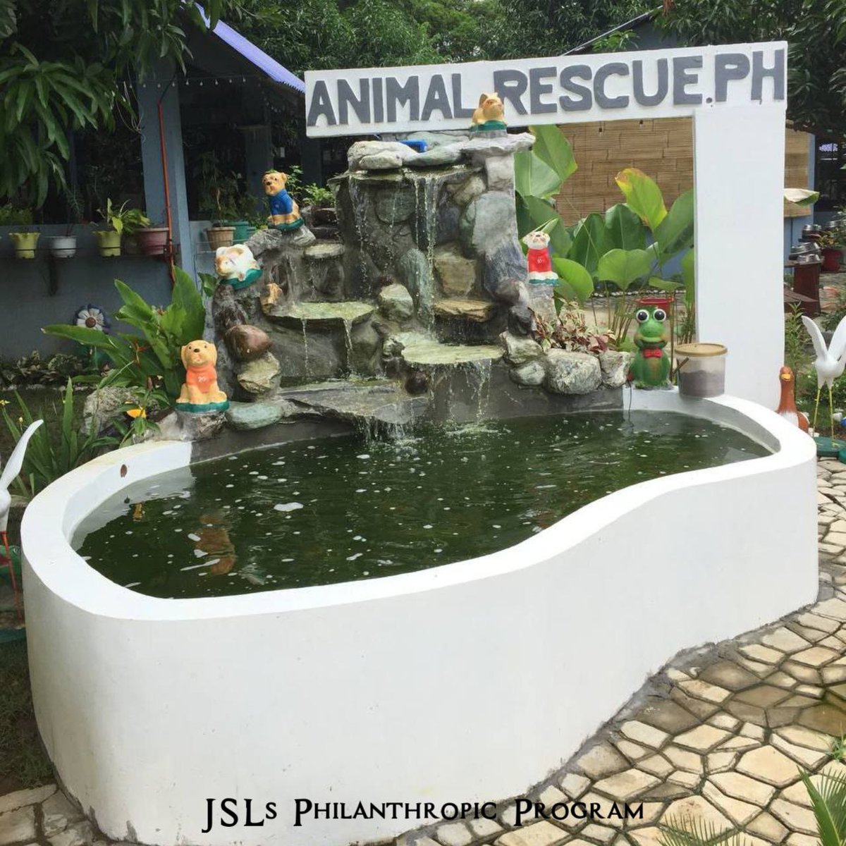 jslsprogram's tweet image. #JSLsMag9thficentAnniFURsary 🐾

Hi! Here are some of the pictures we took from yesterday’s animal shelter visiting. A peak of what the shelter looks like. Super friendly ng lugar and ang fresh ng ambiance. Thank you, Animal Rescue PH! 🐶🐱 

#JSLsProgramProofs