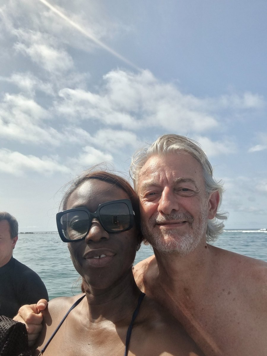 Gille Verdez Cocu Au Senegal