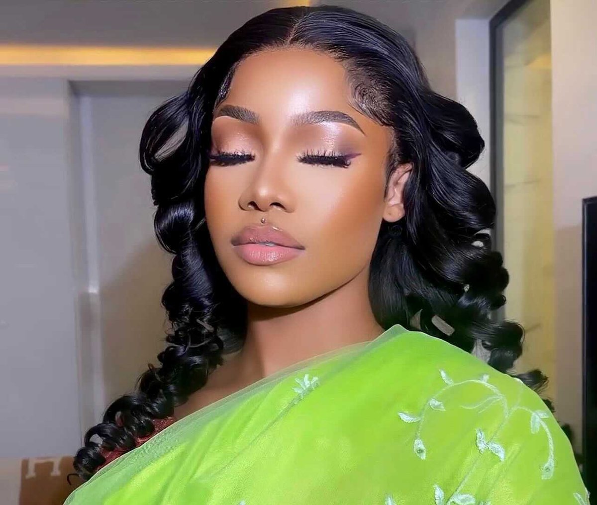 hellotacha's tweet photo. THIS OR THAT?

CONGRATULATIONS TACHA
           1.4M TACHA TITANS
                     #Tacha https://t.co/CTtJxvhZie