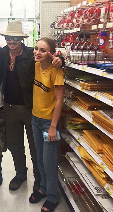 Johnny Depp shopping with Lily-Rose for school at Target, 2014 🥺