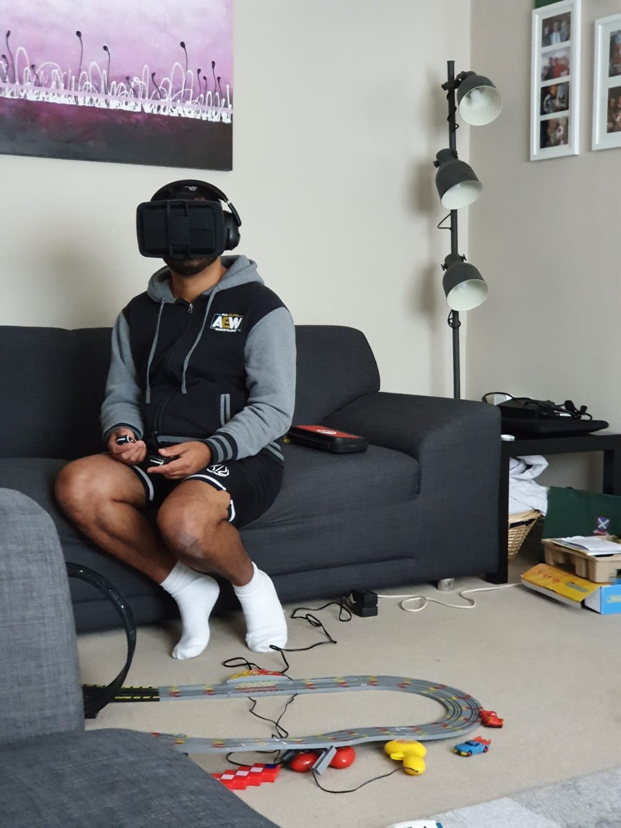 ImpactGameStat's tweet photo. I wish Nintendo would do more with #VR. What game do you think I'm playing? 🎮
#NintendoVR #NintendoLabo #NintendoLaboVR #Labo #LaboVR https://t.co/HQXLOGCHSl