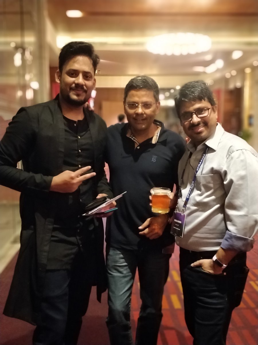 TweetsAnup's tweet image. 3 B&apos;Harry :  B&apos;Happy at #PRAXIS9