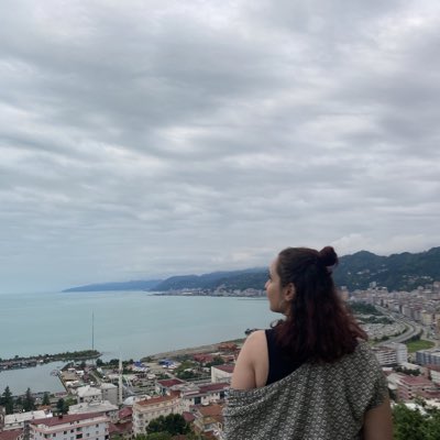 senmervee5's tweet photo. #YeniProfilResmi https://t.co/WaN79EwDEg