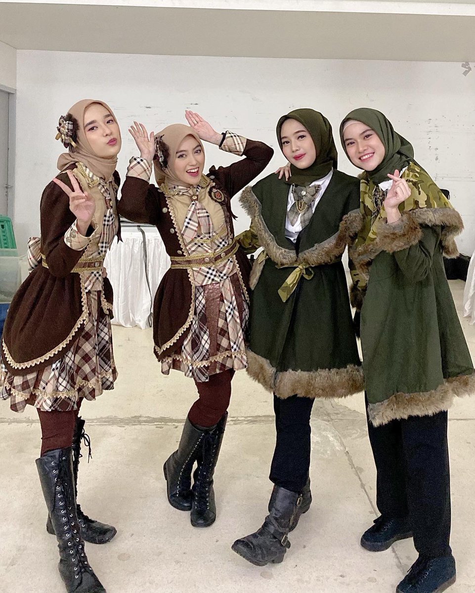 PNS &amp; TNI nya JKT48 nih senggol dong🤣 seru kali ya bikin unit song khusus para hijabers alias HJB48🤪