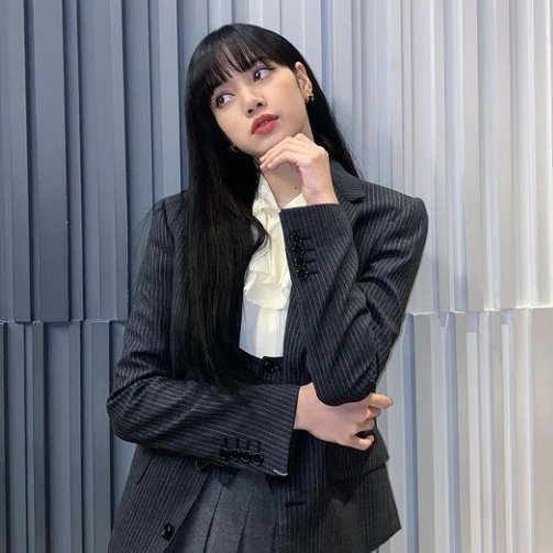 katseyeloops's tweet photo. blackpink comeback is like chismis 💗

#BLINKSelcaDay #BSD @BLACKPINK https://t.co/9EUgCZePTL