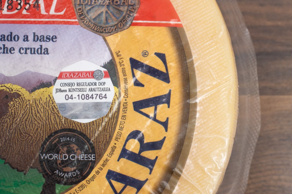 Dear cheese lovers, we have just added a new imported #Spanish #cheese -one of the finest-, to our online store: the #Idiazabal cheese, granted with the Super Gold #prize in the World Cheese #Awards 2014-15. 

Don't miss the chance to taste it! spanish-tapas.com.au/product/queso-…
