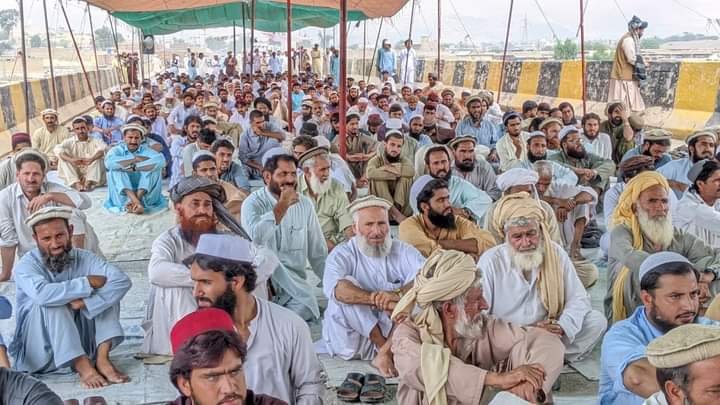 wasifal87252594's tweet photo. Today is 23rd day of protest against brutal targer killings in north waziristan.but still no one cares🤕 what the hell! Are we not the peoples of  @Pakistan 
#wewantpeace
#fullfillourdemands
#justiceforwaziristan #WaziristanSitIn4Peace https://t.co/LWzYFMuiR2