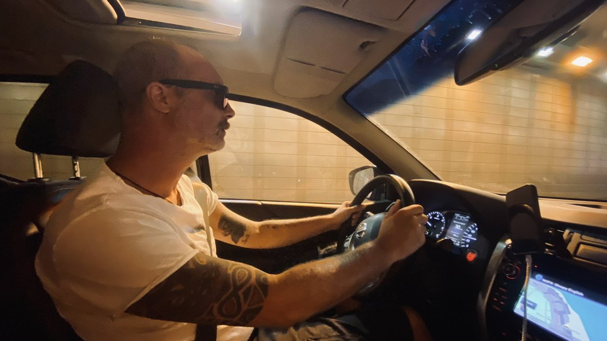 SVDerneumanN's tweet photo. #Boxenstop in #Monaco nachdem wir abschnittsweise die #F1 Strecke abgefahren sind ;-) Nach knapp 4 Wochen geht unsere #Hochzeitsreise langsam dem Ende entgegen. Freuen uns jetzt schon wieder auf unsere Wohnung im wunderschönen #Graz. https://t.co/yc5AEwJffU