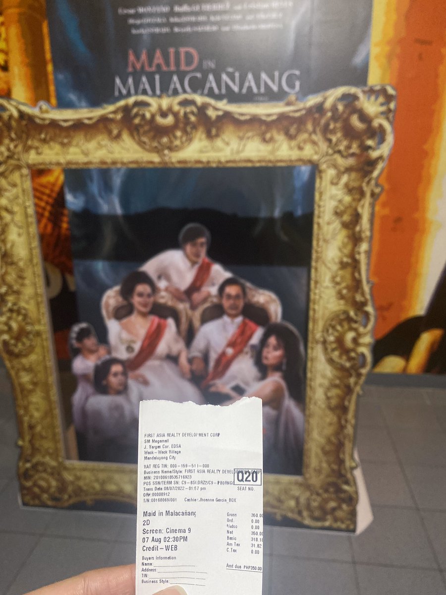 Sheelah_Bebe's tweet photo. One of those 31 million trolls. 

Must watch! Kudos to @darylyap 👏

#MAIDinMALACANANG 
#Last72HoursOfMarcosesInMalacanang https://t.co/mQIYwPWQFa