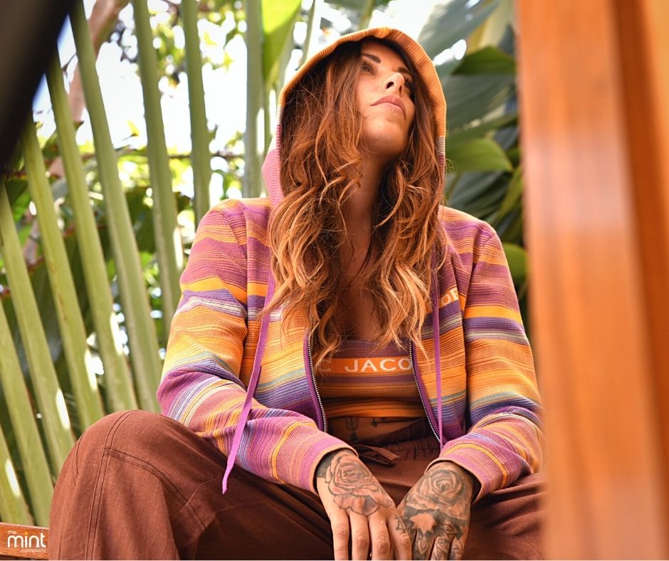 themintcompany's tweet photo. FW22 COLLECTION is now IN stores!
How gorgeous is Federica in this Marc Jacobs hoodie, that is a part of their COLORS COLLECTION...
-
¡LA COLECCIÓN FW22 ya está EN tiendas!
Espectacular esta hoodie de Marc Jacobs, parte de su COLORS COLLECTION...

#themintcompany
#marcjacobs https://t.co/FtrlCk8dk0