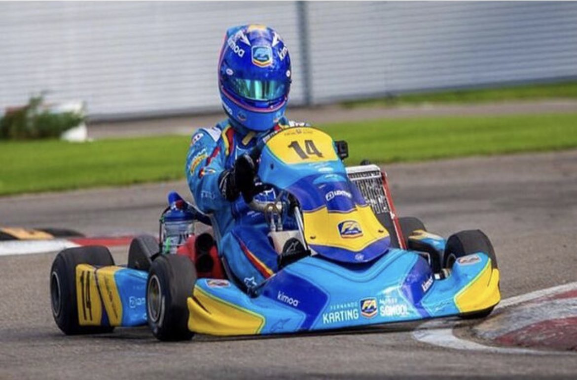 Grande Alonso y Aston Martin.