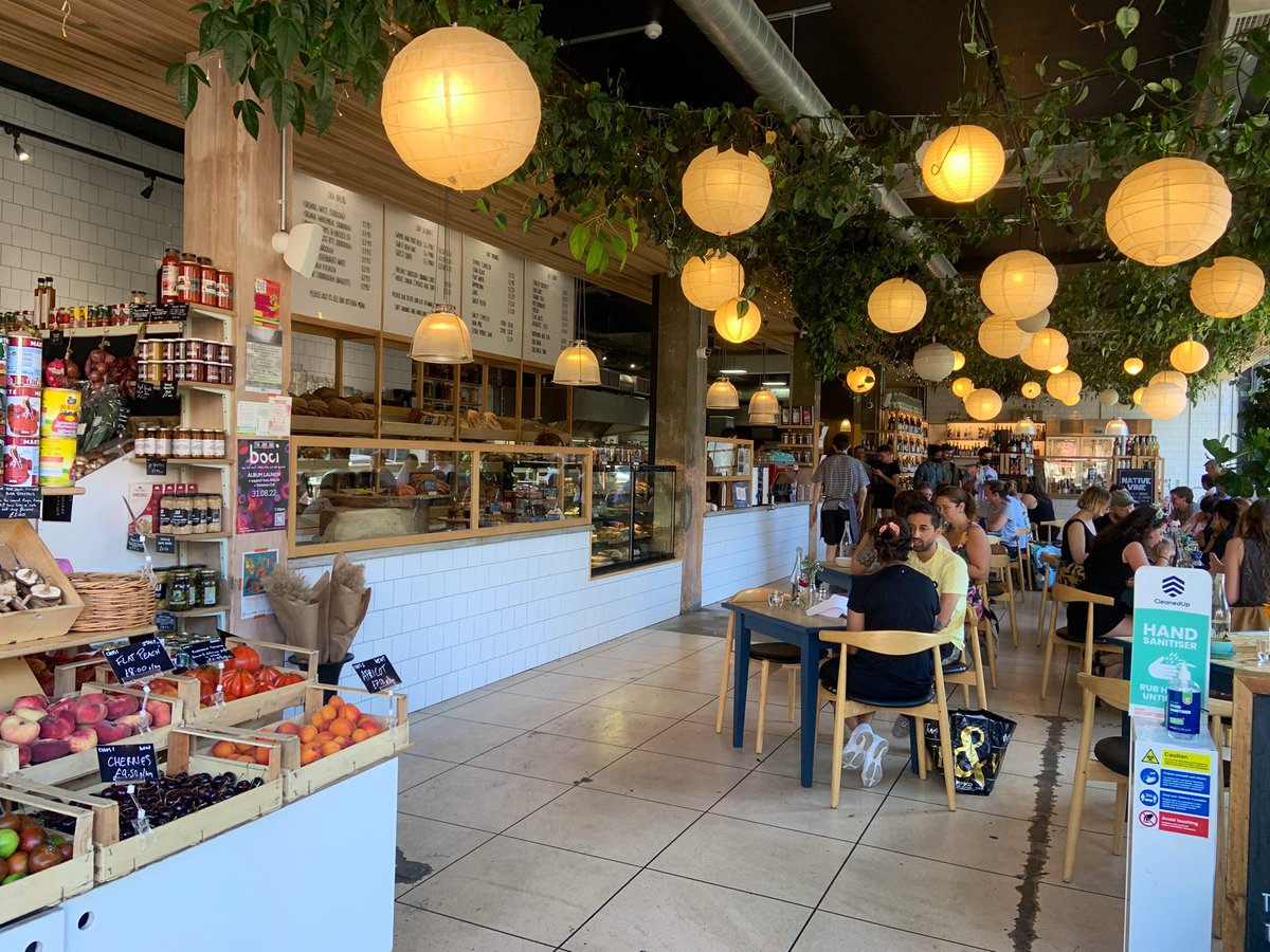 We finally joined the queue we see every weekend and made it to the front. And yes, <a href="/thebristolloaf/">The Bristol Loaf</a> was well worth the wait. 🔥