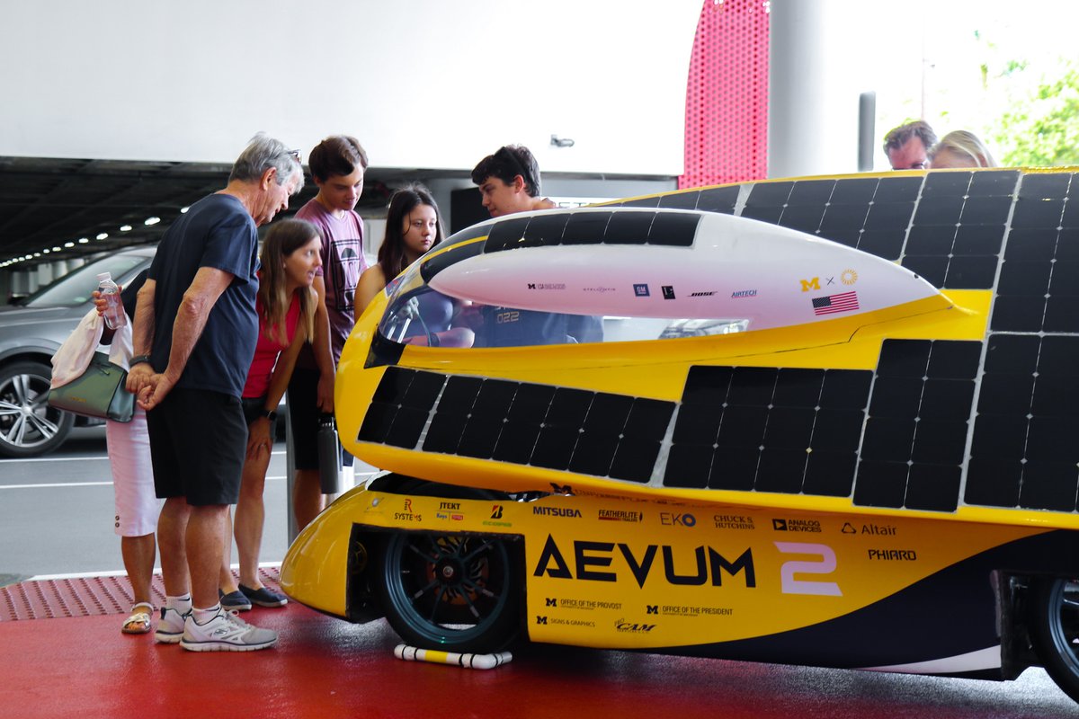 UMSolarCarTeam's tweet photo. At @Petersen_Museum, Aevum was on display alongside our 2001 solar car M-Pulse. The team had a great time talking with other automotive fans and catching up with team alumni about the Michigan Sun Run and the capabilities of our car. Thanks for having us!

#MichiganSunRun https://t.co/0vF943rTX2