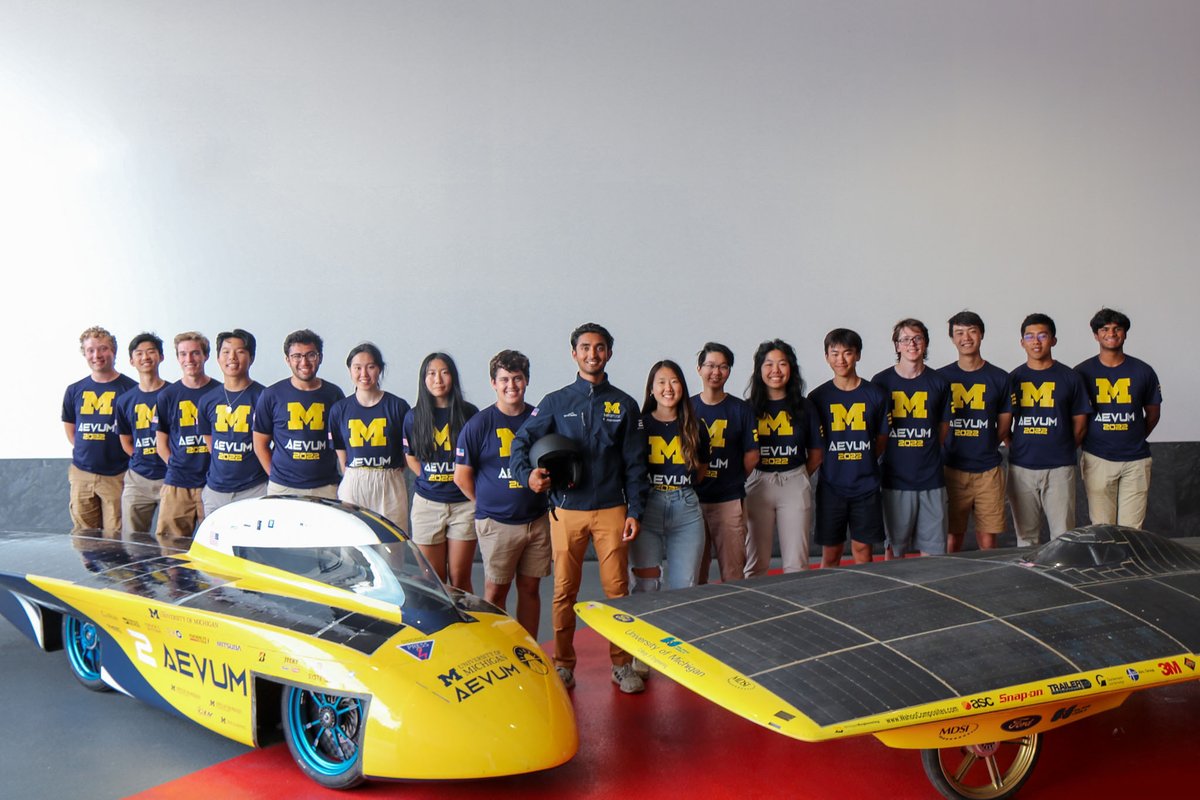 UMSolarCarTeam's tweet photo. At @Petersen_Museum, Aevum was on display alongside our 2001 solar car M-Pulse. The team had a great time talking with other automotive fans and catching up with team alumni about the Michigan Sun Run and the capabilities of our car. Thanks for having us!

#MichiganSunRun https://t.co/0vF943rTX2