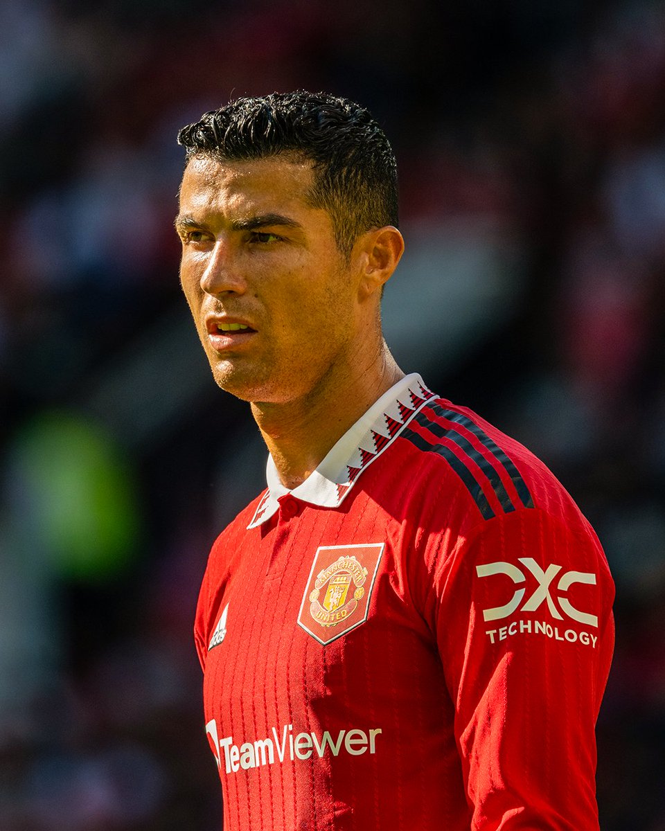 ли роналдо. ли роналдо. роналду подписал контракт с реалом. криштиану роналду. роналду контракт реал.