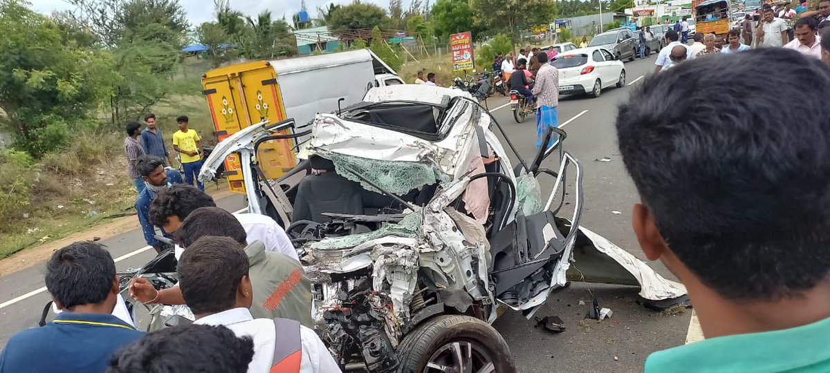 prabhusoccer's tweet photo. @anandmahindra

Hi sir,

This incident happened in the Tamilnadu Near tirupur, the XUV 700 totally collapsed, request you to please investigate and increase the safety of the car, totally 5 person passed away. https://t.co/nZscBiW4Qp