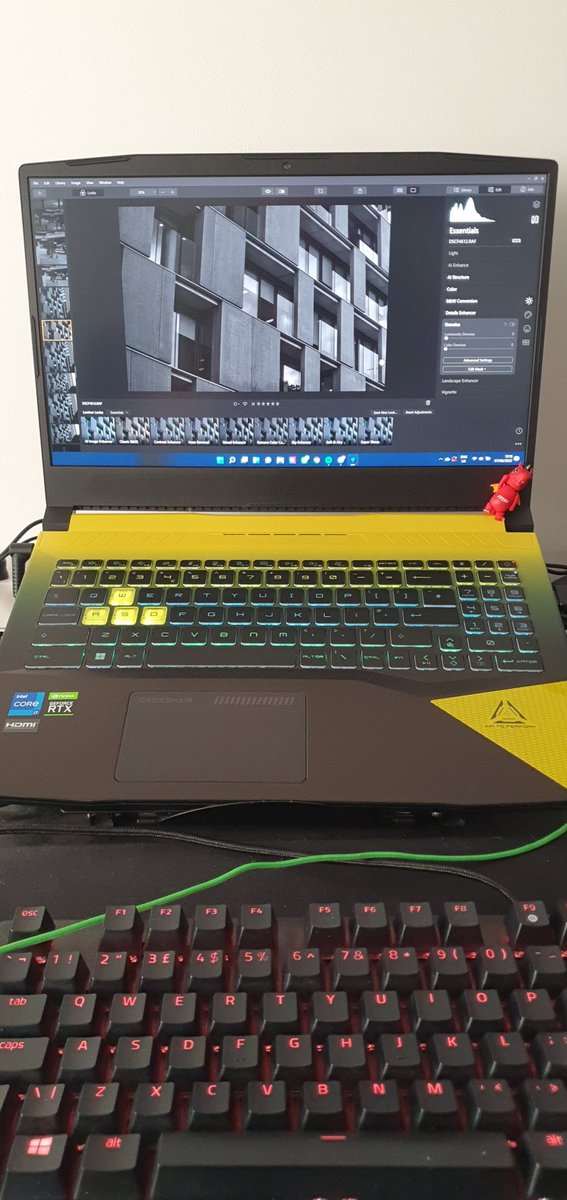 Jordan3Bit's tweet image. Finally have a laptop again!! This is my first MSI product and so far I'm impressed :)