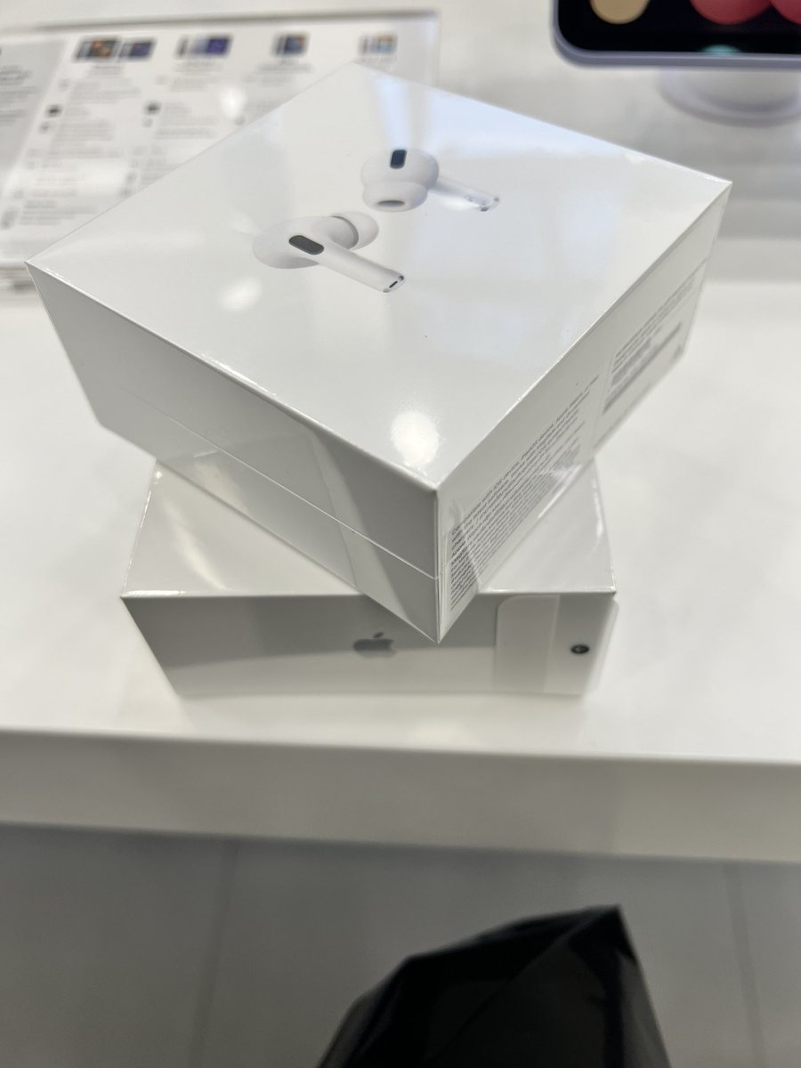 GA!!!!

All you have to do is like and rt

Announcement 8/8/2100