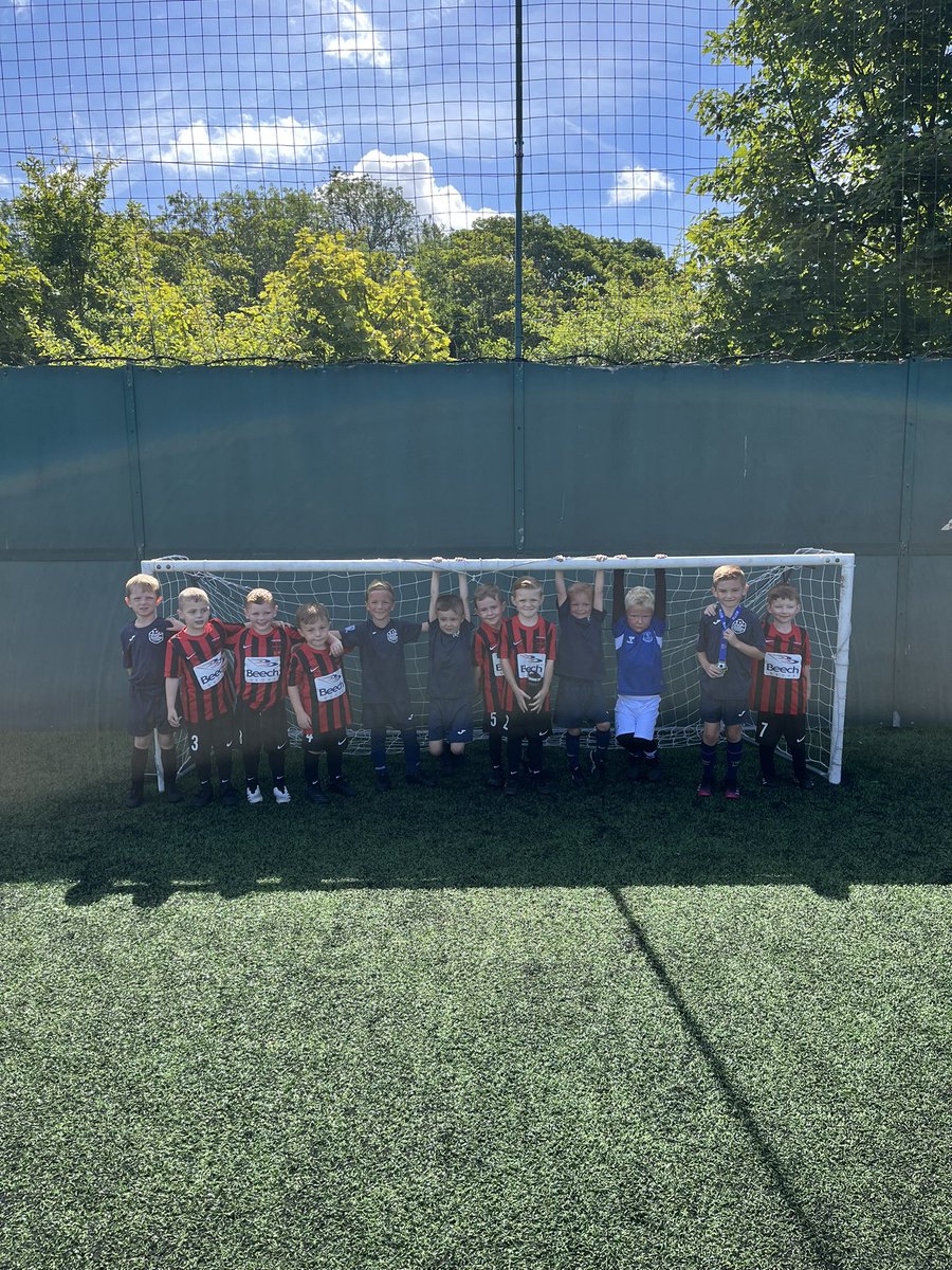 Good game today against a good ESC Blue 👍⚽️

We are improving every game but the main thing is the kids play with a smile on their faces