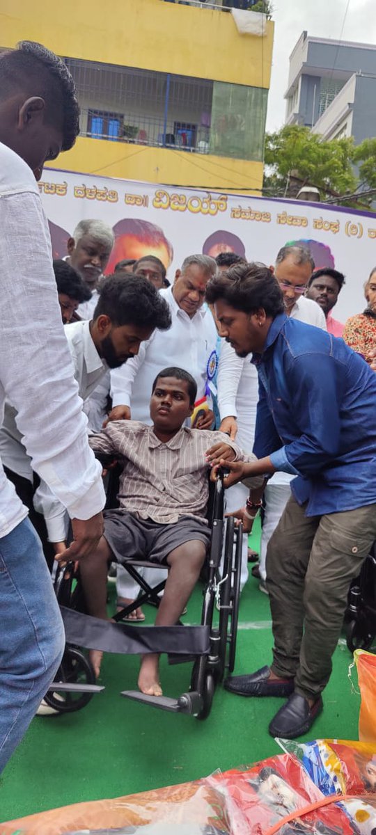 rameshlaus's tweet photo. As a part of Thalapathy @actorvijay 48th Birthday &amp; 25th Year Sliver Jubliee Of Karnataka VMI @BTP_Offl Team Sponsored Wheel Chair &amp; Blind Sticks To Physically Challenged Persons in Bengaluru City.

#Beast #Varisu @actorvijay @BussyAnand https://t.co/tkuzWrNm7U