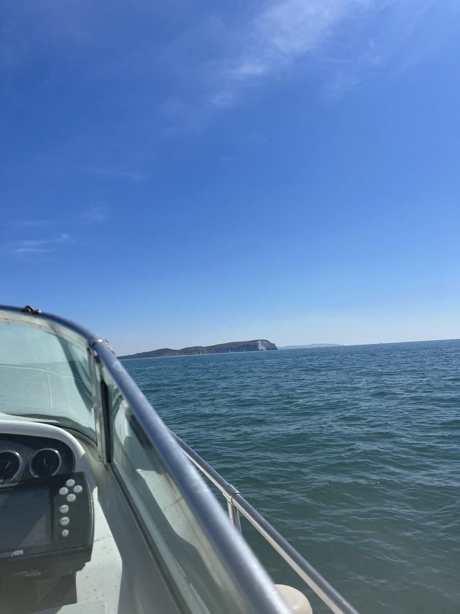 _GuyMoore's tweet image. 🚤 ➡️🛖