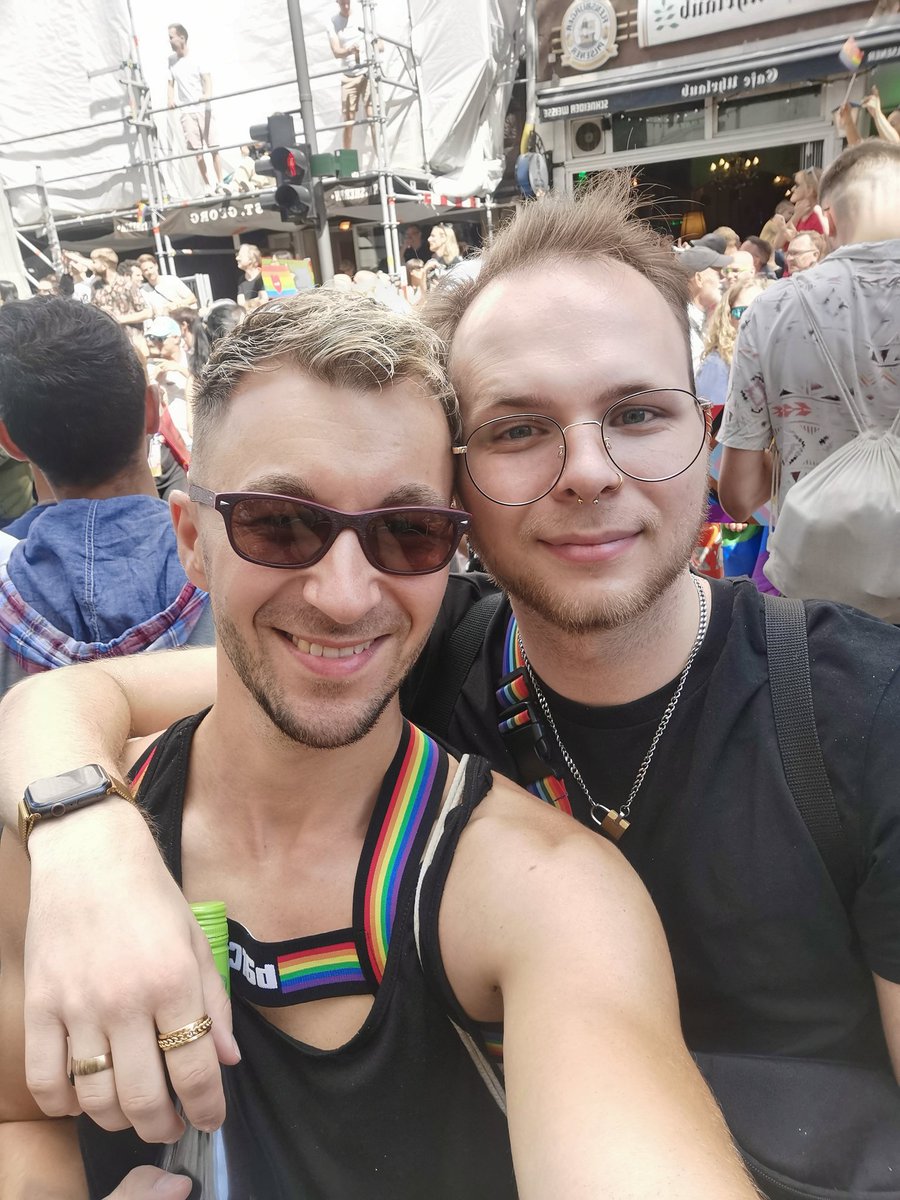 DanielM_Model's tweet photo. Gestern in Hamburg eine mega schöne Veranstaltung mit so vielen tollen Menschen erlebt😍😍😍

#csdhamburg #hamburgpride #dominospizza @Dominos_DE #LGBTIQ https://t.co/Kx0aQg5d4f