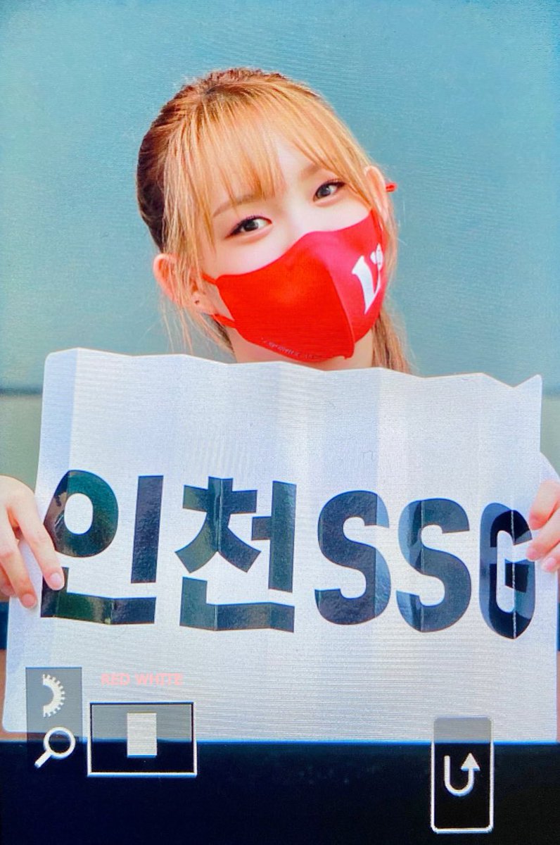 REDWHITE0614's tweet photo. 220807 프리뷰

SSG 승리요정

#라잇썸 #LIGHTSUM #유정 #이유정 https://t.co/4SjpfkvGbF